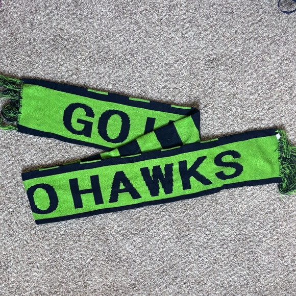 Seattle Seahawks 'Go Hawks' Scarf - Picture 1 of 3